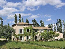 Houses in Nîmes and the nearby countryside