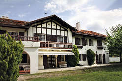 Urrugne, at the gateway to Saint-Jean-de-Luz