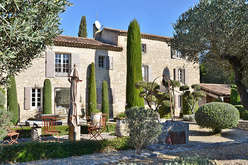 Les Alpilles, le charme provençal