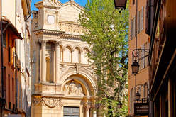Aix-en-Provence, a healthier market