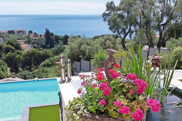 MENTON - Annonce Maison à vendre 6 pièces - 220 m² MENTON - Annonce Maison à vendre 6 pièces - 220 m²