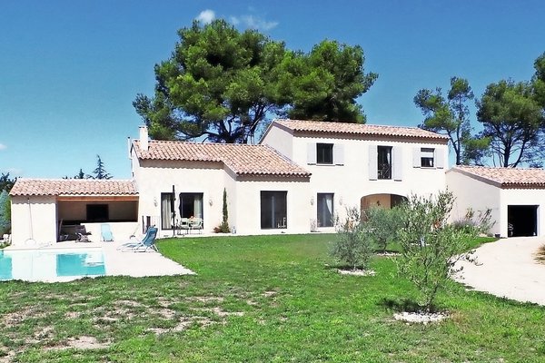 EYGALIÈRES - Annonce Maison à vendre 9 pièces - 240 m² EYGALIÈRES - Annonce Maison à vendre 9 pièces - 240 m²