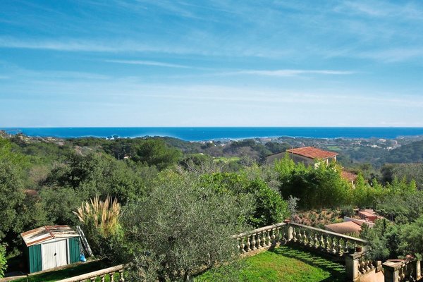 ANTIBES - Annonce Maison à vendre 7 pièces - 215 m² ANTIBES - Annonce Maison à vendre 7 pièces - 215 m²