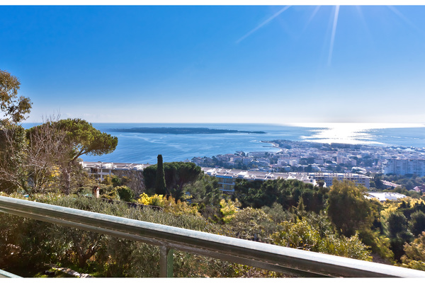 CANNES - Annonce Maison à vendre 6 pièces - 160 m² CANNES - Annonce Maison à vendre 6 pièces - 160 m²