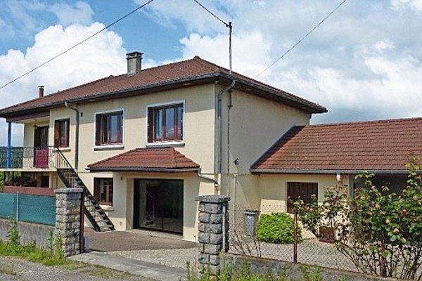 BELLEY - Annonce Maison à vendre 7 pièces - 170 m² BELLEY - Annonce Maison à vendre 7 pièces - 170 m²