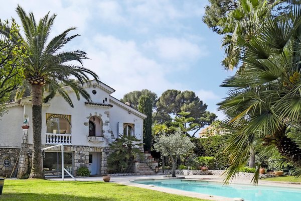 CAP D'ANTIBES - Annonce Maison à vendre 6 pièces - 260 m² CAP D'ANTIBES - Annonce Maison à vendre 6 pièces - 260 m²