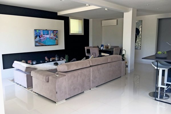 CAP D'ANTIBES - Annonce Appartement à vendre 4 pièces - 112 m² CAP D'ANTIBES - Annonce Appartement à vendre 4 pièces - 112 m²