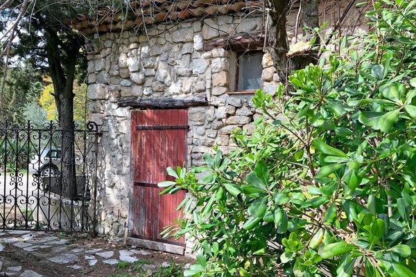 AIX-EN-PROVENCE - Annonce Maison à vendre 12 pièces - 350 m² AIX-EN-PROVENCE - Annonce Maison à vendre 12 pièces - 350 m²