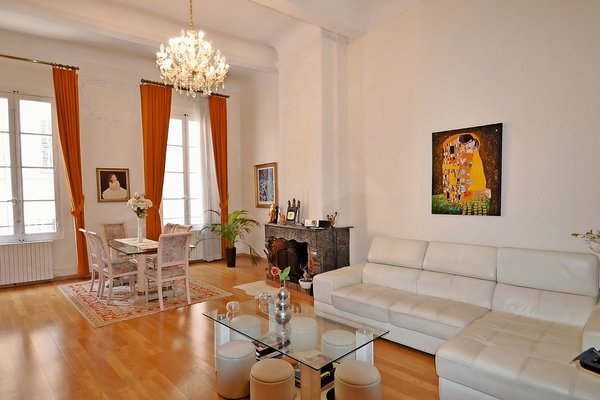 AIX-EN-PROVENCE - Annonce Appartement à vendre 4 pièces - 137 m² AIX-EN-PROVENCE - Annonce Appartement à vendre 4 pièces - 137 m²