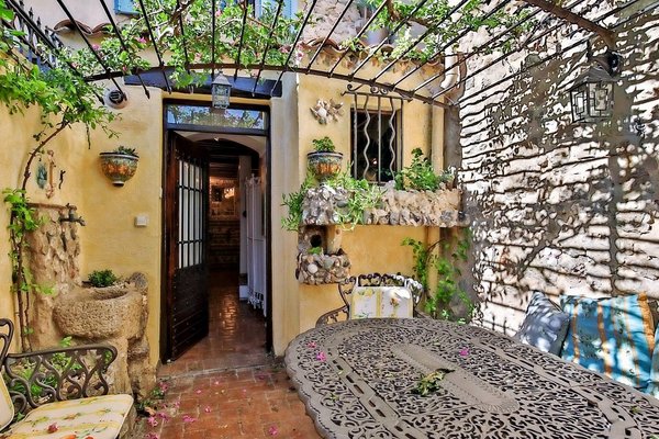 ANTIBES - Annonce Maison à vendre 4 pièces - 80 m² ANTIBES - Annonce Maison à vendre 4 pièces - 80 m²