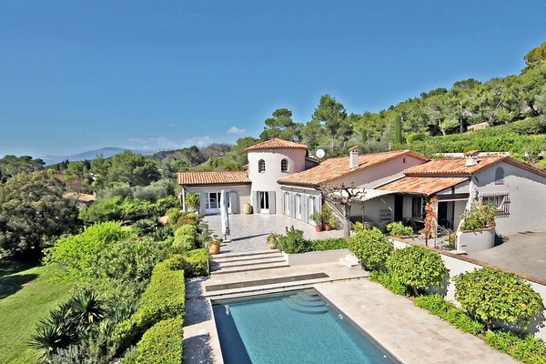 MOUGINS - Annonce Maison à vendre 8 pièces - 350 m² MOUGINS - Annonce Maison à vendre 8 pièces - 350 m²
