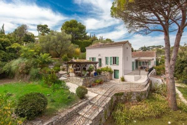 GOLFE JUAN - Annonce Maison à vendre 6 pièces - 250 m² GOLFE JUAN - Annonce Maison à vendre 6 pièces - 250 m²