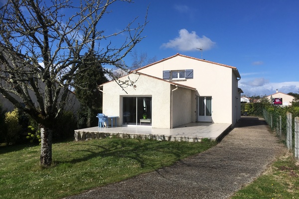 ST PALAIS SUR MER - Annonce Maison à vendre 7 pièces - 180 m² ST PALAIS SUR MER - Annonce Maison à vendre 7 pièces - 180 m²