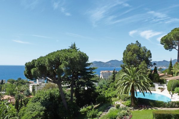CANNES - Annonce Appartement à vendre 5 pièces - 220 m² CANNES - Annonce Appartement à vendre 5 pièces - 220 m²