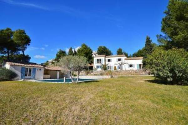 MAUSSANE-LES-ALPILLES - Annonce Maison à vendre 6 pièces - 295 m² MAUSSANE-LES-ALPILLES - Annonce Maison à vendre 6 pièces - 295 m²