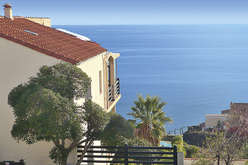 Between sea and mountains : real estate on La Côte Vermeille