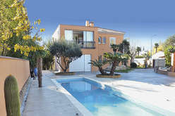 Between sea and mountains : real estate on La Côte Vermeille