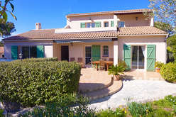 Hyères, a delightful place to live