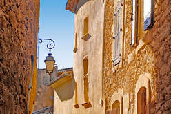 Lourmarin, élégance provençale