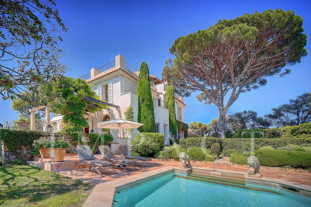 Luxury rentals Cap d'Antibes Villa for rent Cap d'Antibes 2778812.