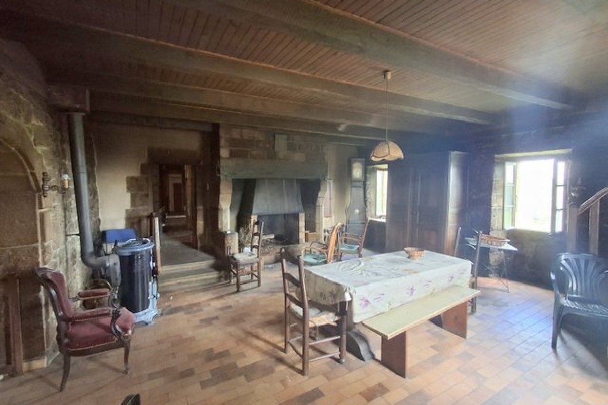 agence immobiliere Provans Immobilier Les Vans 07140