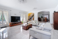 Maison LORGUES 3924303_3