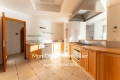 Maison AIX-EN-PROVENCE 6 pi&egrave;ces 4432557_3