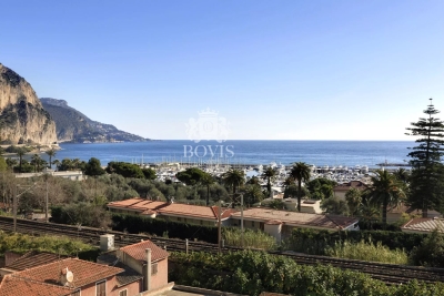 Appartement &agrave; louer &agrave; BEAULIEU-SUR-MER  - 2 pi&egrave;ces - 60 m&sup2; 