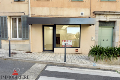 Commerce &agrave; louer &agrave; COGOLIN Pas du Loup - 9 pi&egrave;ces - 42 m&sup2; 