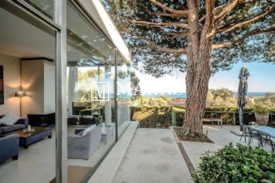 House to rent in ST-JEAN-CAP-FERRAT Centre - 7 rooms - 250 m² 