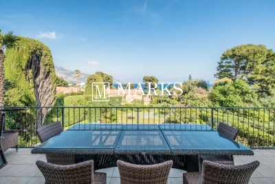 House to rent in ST-JEAN-CAP-FERRAT Centre - 8 rooms - 300 m² 