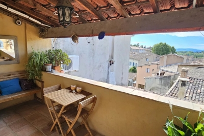 Appartement &agrave; vendre &agrave; COTIGNAC  - 6 pi&egrave;ces - 149 m&sup2; 