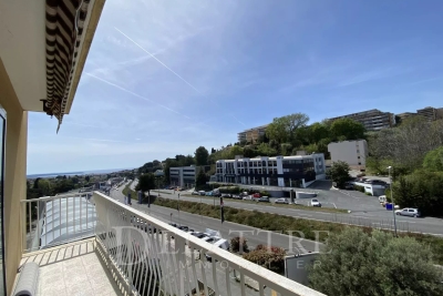 Appartement &agrave; louer &agrave; LE CANNET  - 3 pi&egrave;ces - 70 m&sup2; 