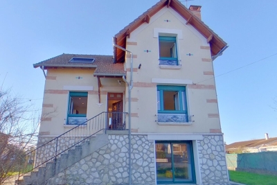 Maison à vendre à CAUSSADE  - 6 pièces - 130 m² 