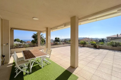 Appartement à vendre terrasse vue magnifique antibes 