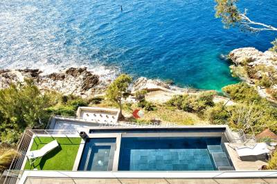 Maison à louer à NICE Tenao Inferieur - 6 pièces - 300 m² 