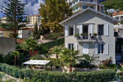 House for sale in BEAUSOLEIL  - 3 rooms - 110 m² 