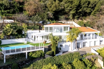 Maison à vendre à ROQUEBRUNE-CAP-MARTIN Cremat-Bellet - 7 pièces - 440 m² 