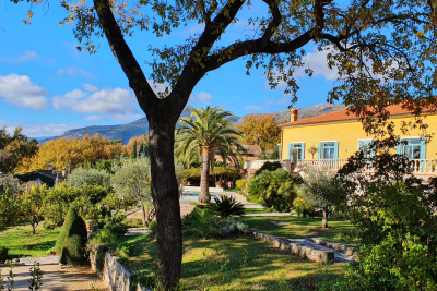 Maison &agrave; vendre &agrave; VENCE Le Piol-Cyrnos - 7 pi&egrave;ces - 321 m&sup2; 