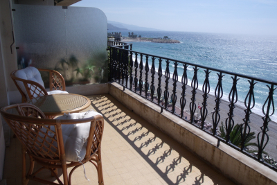 Appartement à louer à MENTON  - 1 pièces  