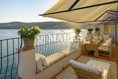 Maison &agrave; louer &agrave; ST-JEAN-CAP-FERRAT  - 6 pi&egrave;ces - 250 m&sup2; 