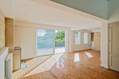Appartement à vendre à BORDEAUX Saint-Pardon-de-Conques - 5 pièces - 172 m² 