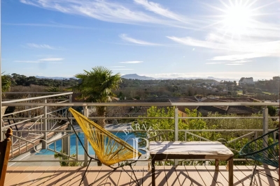 Maison &agrave; vendre &agrave; BIARRITZ  - 8 pi&egrave;ces - 226 m&sup2; 
