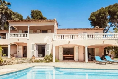 Maison à vendre à ANTIBES Lagare - 7 pièces - 280 m² 