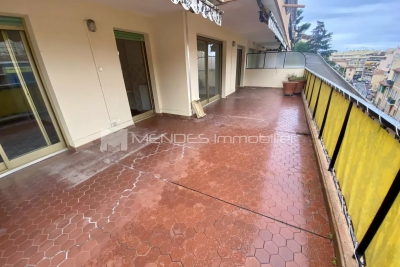 Appartement &agrave; louer &agrave; MENTON  - 3 pi&egrave;ces - 77 m&sup2; 