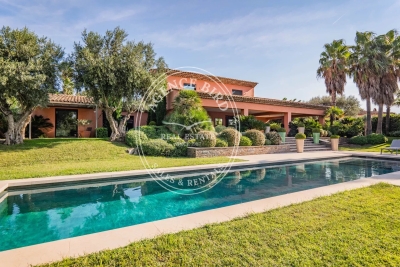 Maison &agrave; vendre &agrave; GRIMAUD Grimaud - 8 pi&egrave;ces - 420 m&sup2; 