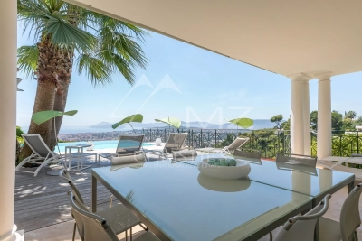 Villa à Le Cannet &agrave; louer à partir de 15 000 € / semaine, Photo 1