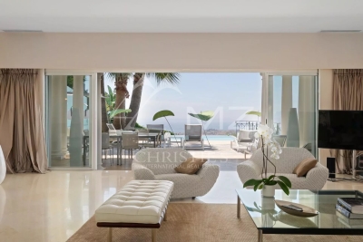 Villa à Le Cannet &agrave; louer à partir de 15 000 € / semaine, Photo 4