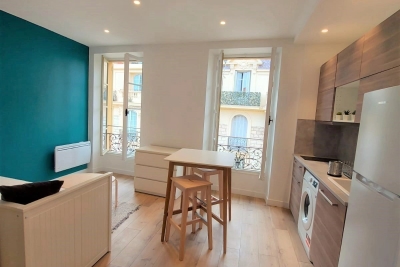 Appartement &agrave; louer &agrave; NICE  - 1 pi&egrave;ces - 20 m&sup2; 