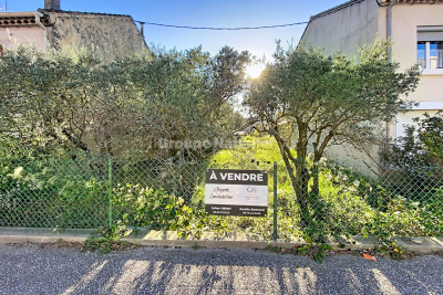terrain à vendre à CHEVAL BLANC Est  - 330 m² 